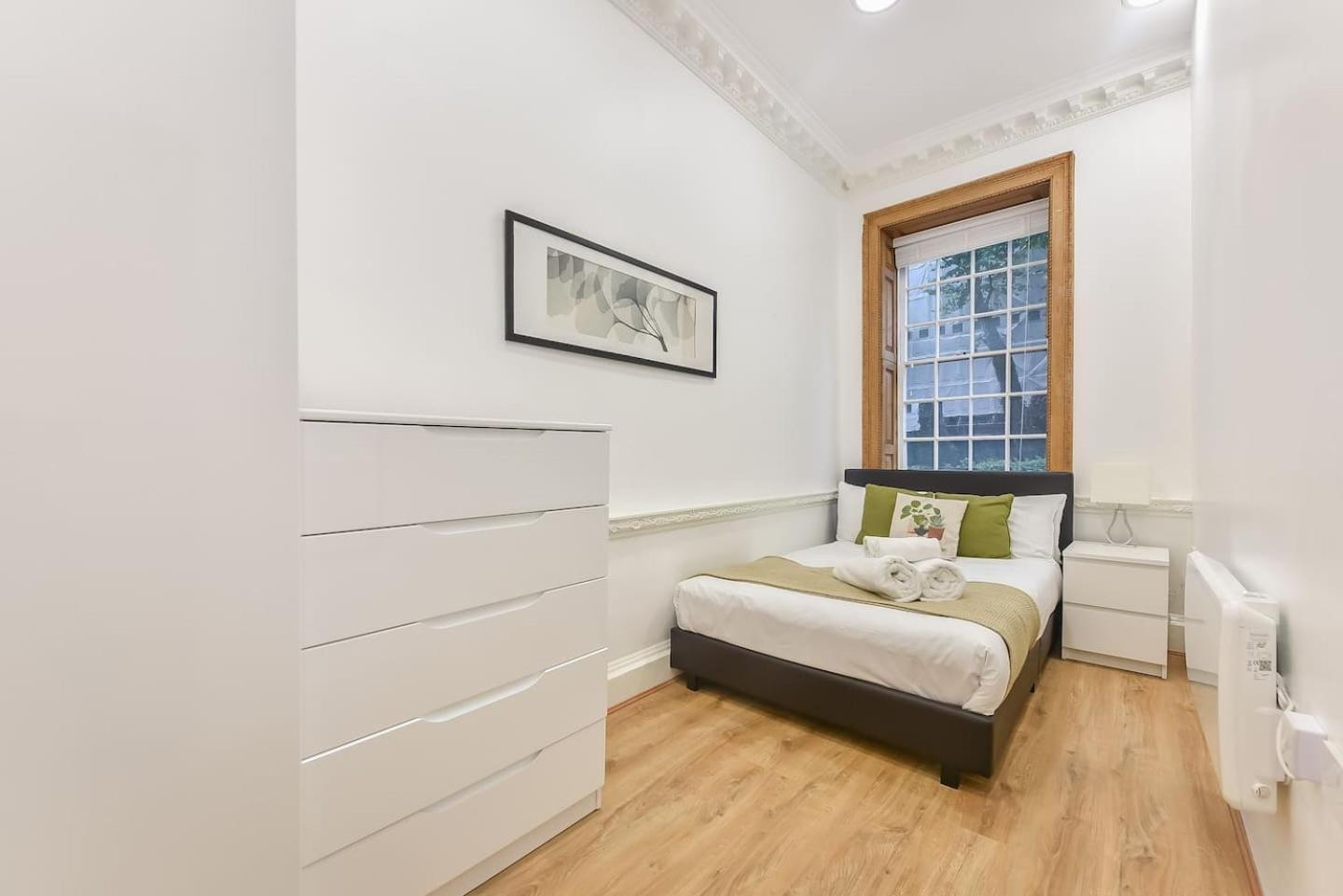 2 Bed Piccadilly Apartment 2 London Bagian luar foto